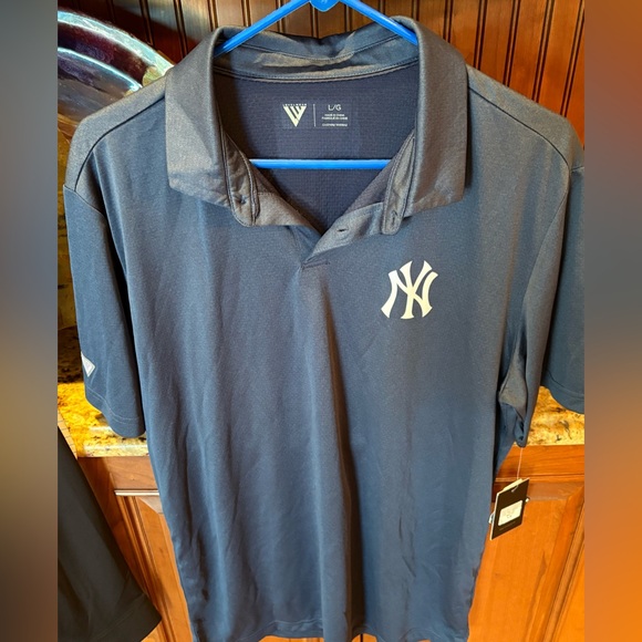 NWT New York Yankee men’s MLB polo. Sharp Navy Blue‎ with logo. Large. - Picture 6 of 8